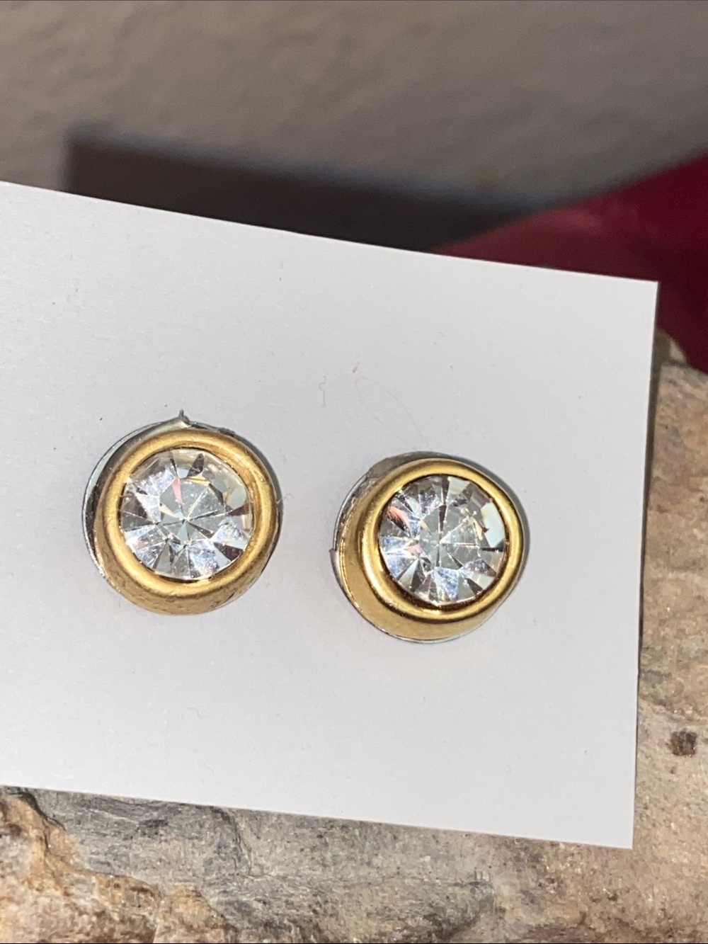 5/$10❤️❤️❤️Vintage 90s Gold Accent Clear Crystal Stud Earrings